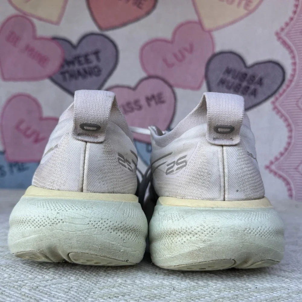 Size 8.5 - Asics Gel Nimbus 25 Womens Running‎ Shoes 1012B356 White Sneakers